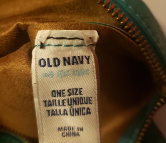 Old Navy Faux Leather Clutch - Picture 4 of 4